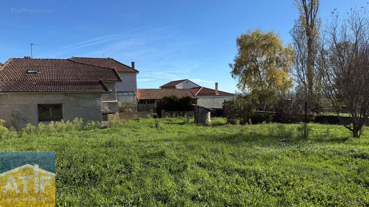Maison à SAINT-PAUL-DE-VEZELIN