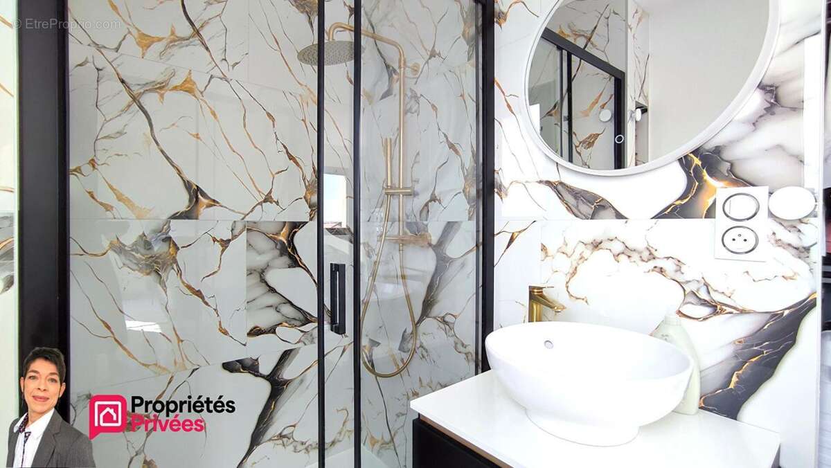 ROANNE (42300)  Villa contemporaine avec piscine, suite parentale et dépendance aménagée - photo 9