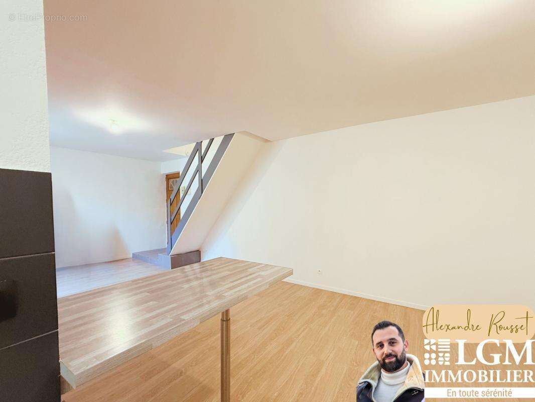 Appartement à LA CALMETTE