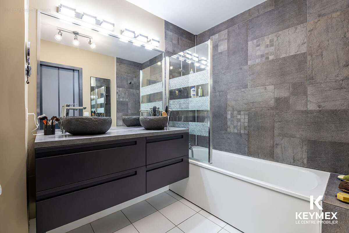 Appartement à LOUVRES