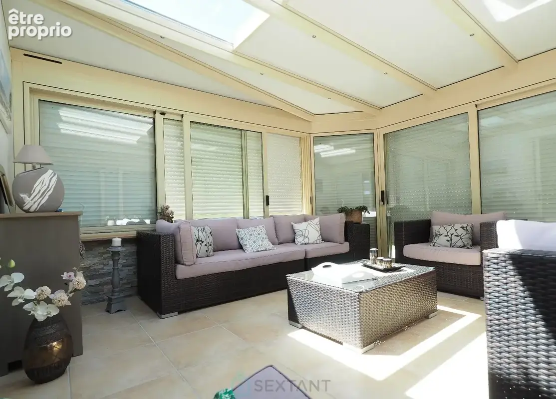 Agréable et lumineuse traditionnelle sur sous-sol complet - Belle parcelle paysagée de 2 800 m² - photo 8