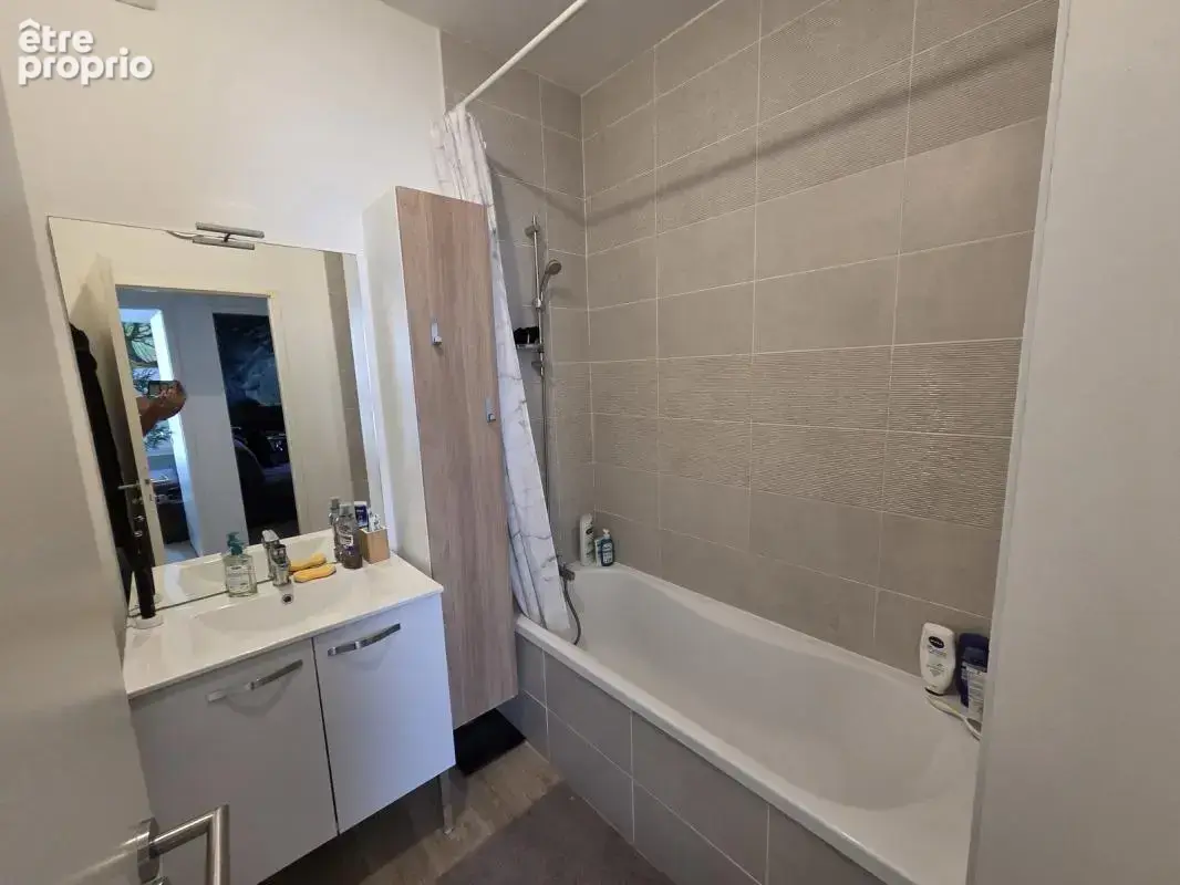Appartement T3 de 64 m² - Nantes - Dervallières-Zola - photo 6