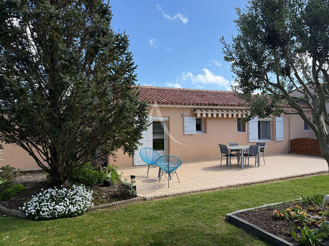 Maison à ANGLES