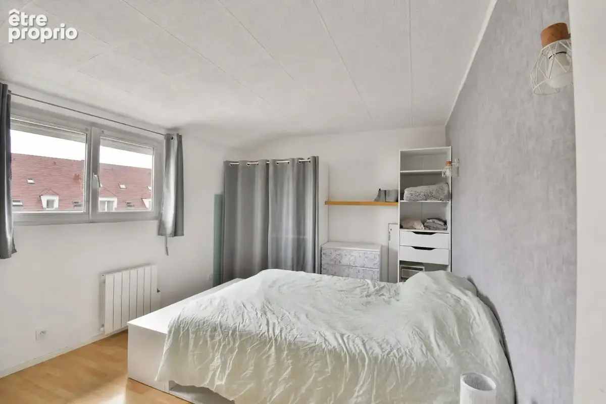 Appartement rénové 2 pièces de 44,56 m² Montlhéry  – Dernier étage – Garage boxé de 14 m² + cabanon - photo 5