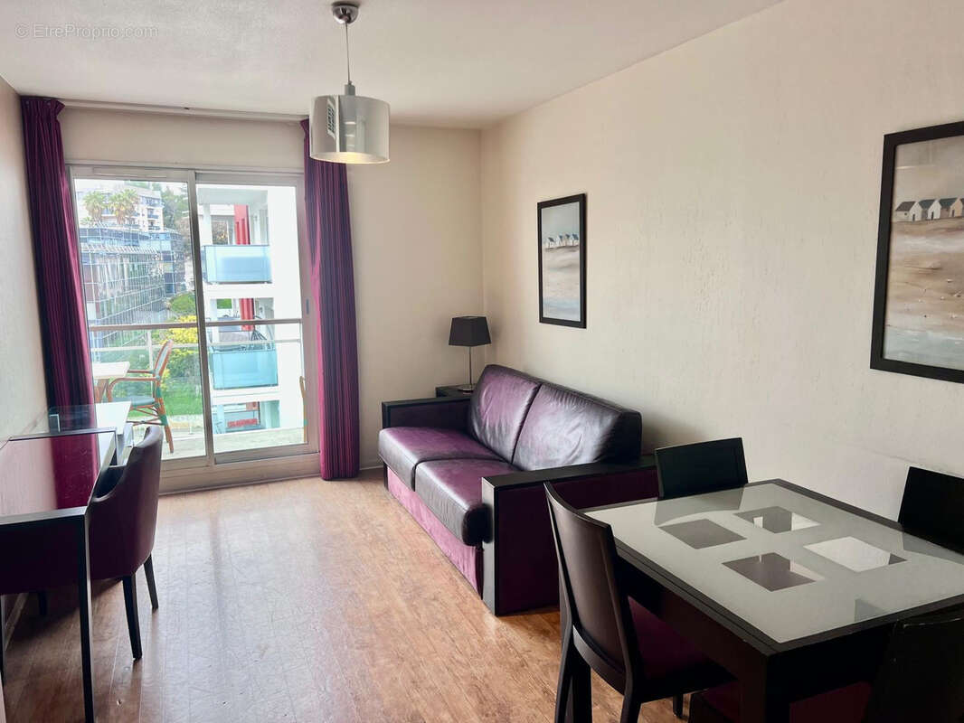 A vendre sur Antibes 2 pièces avec terrasse et parking privatif - photo 4