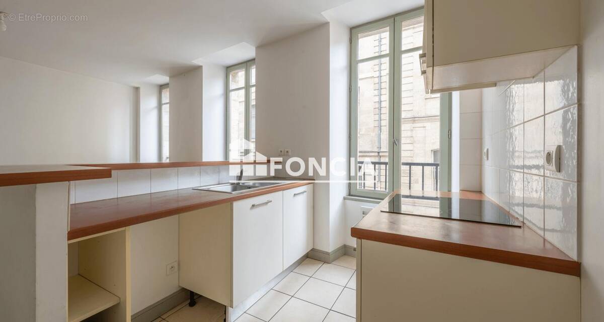 Appartement à BORDEAUX