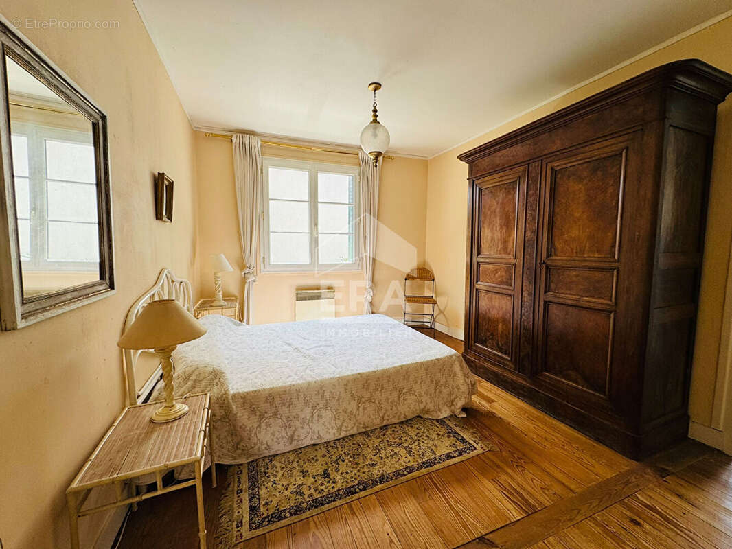 Maison à VAUX-SUR-MER