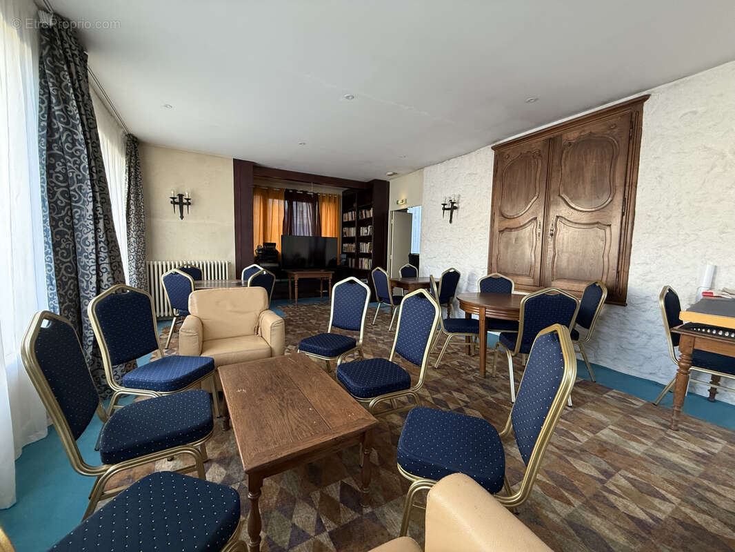 Commerce à LA BOURBOULE