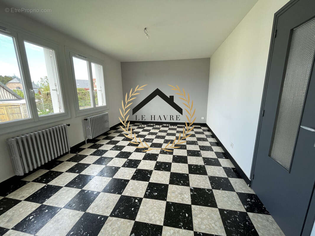Maison à CRIQUETOT-L'ESNEVAL