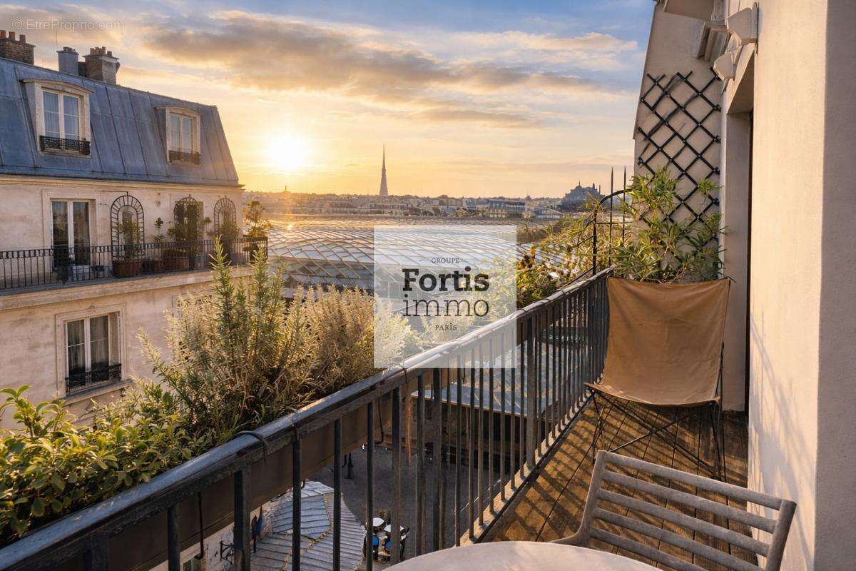 Appartement à PARIS-1E