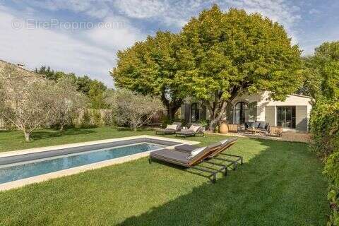 Maison à SAINT-REMY-DE-PROVENCE