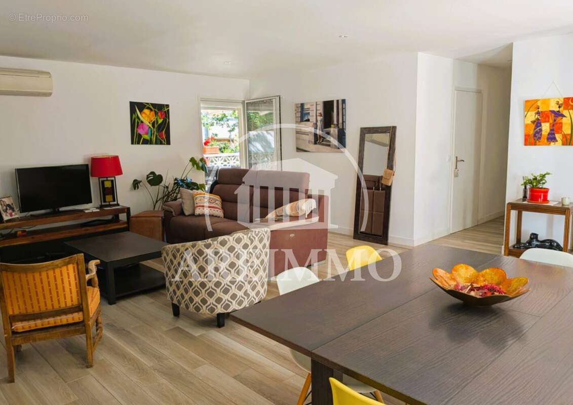 Maison 103 m² à Saint-Martin-De-Londres  - photo 3