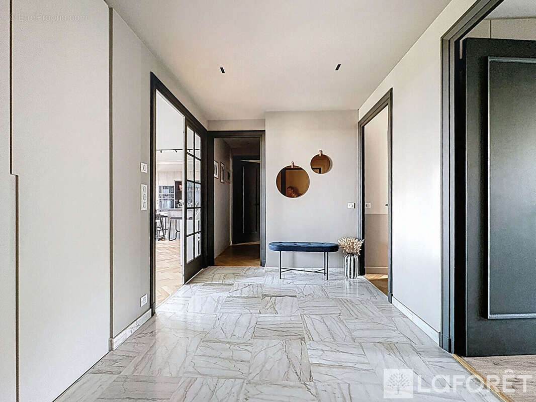 Appartement à CALUIRE-ET-CUIRE