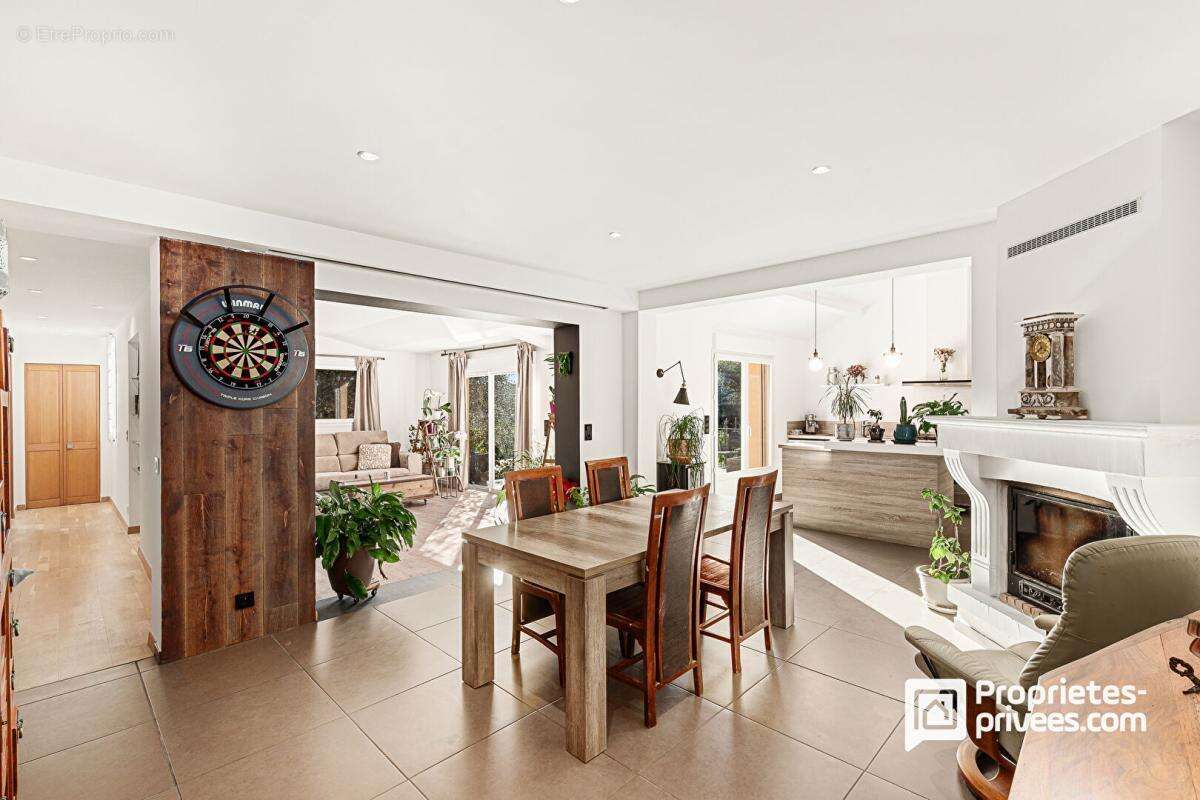 Maison à PEYMEINADE