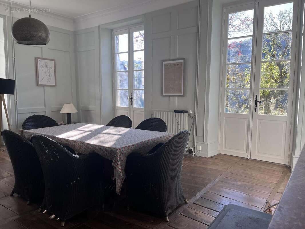 Salle à manger - Maison à CAJARC