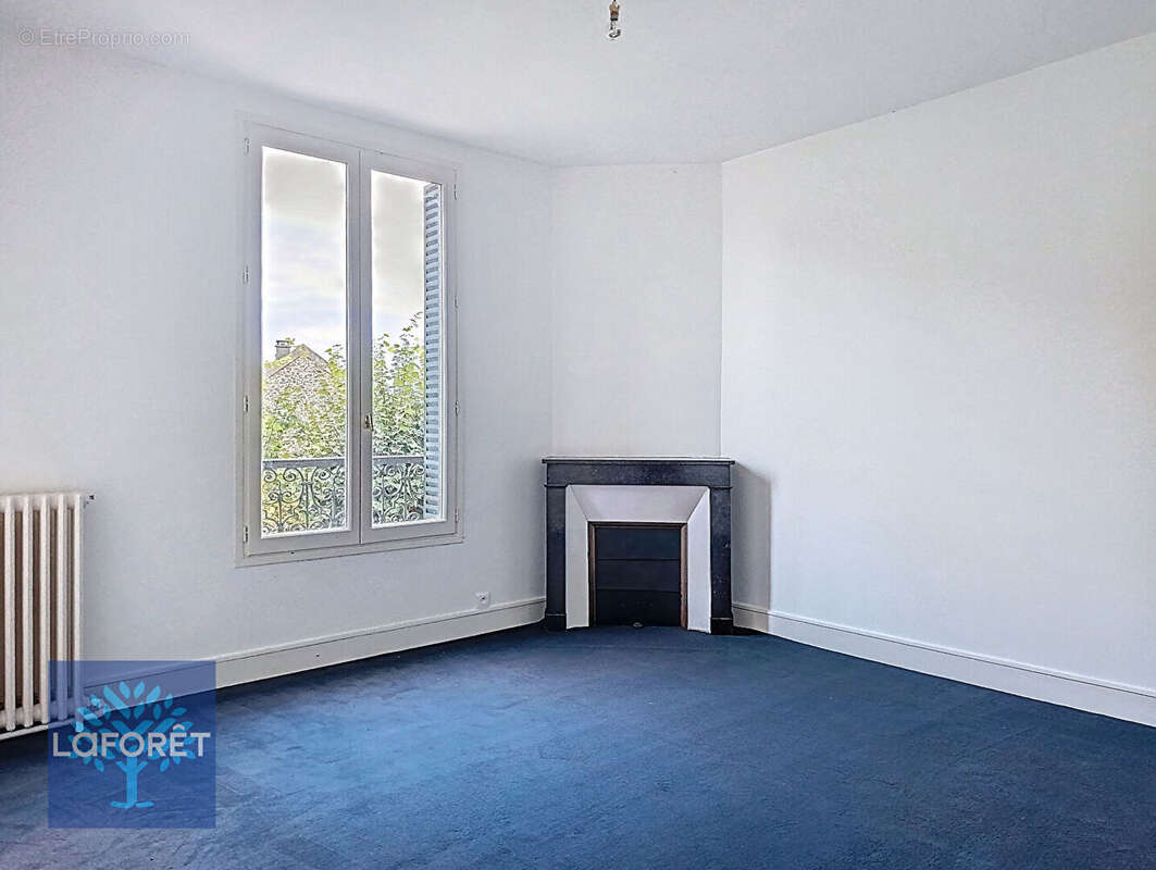 Maison à VERT-LE-GRAND