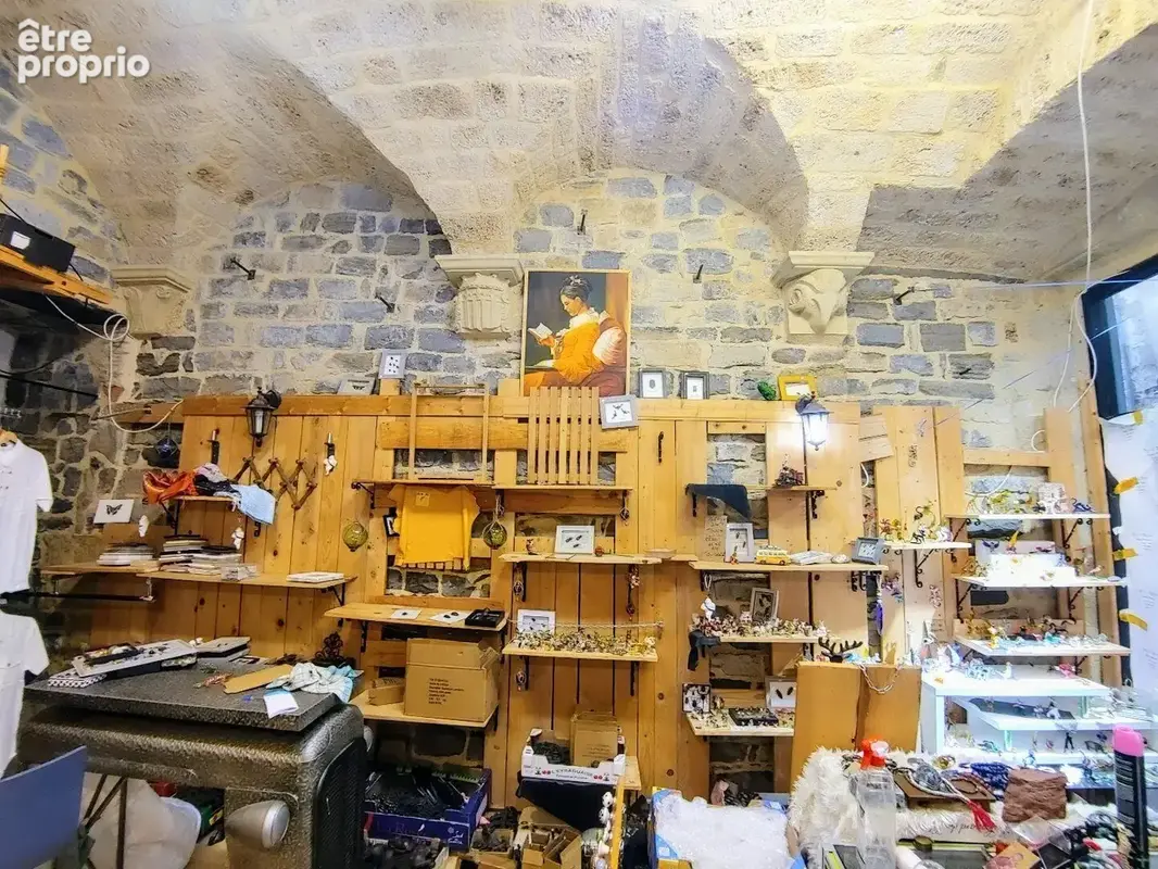 Local commercial- Centre-ville -Millau - photo 4