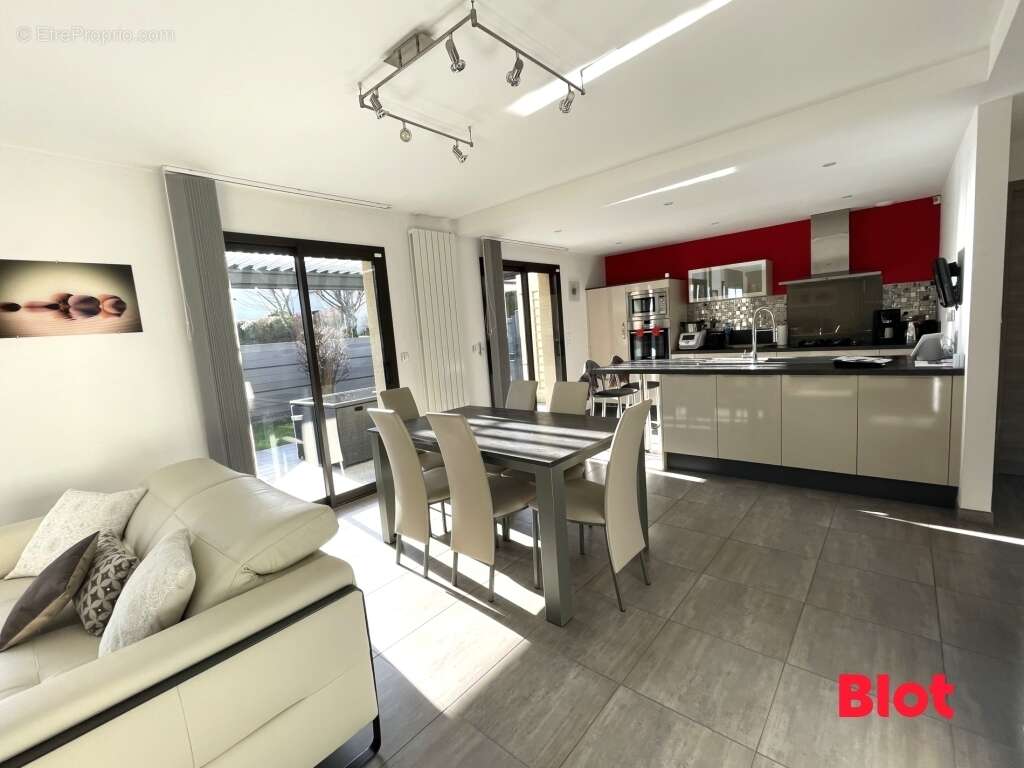 Maison à SAINT-GREGOIRE