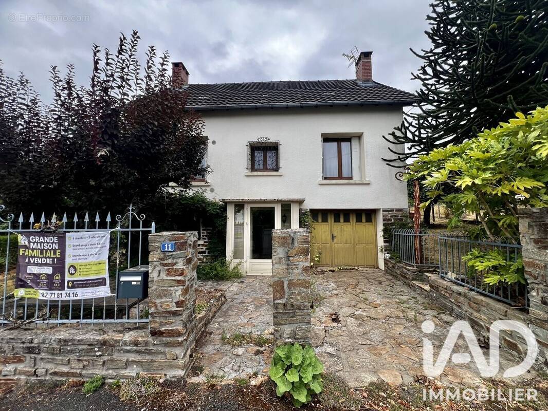 Photo 1 - Maison à SAINT-YRIEIX-LA-PERCHE