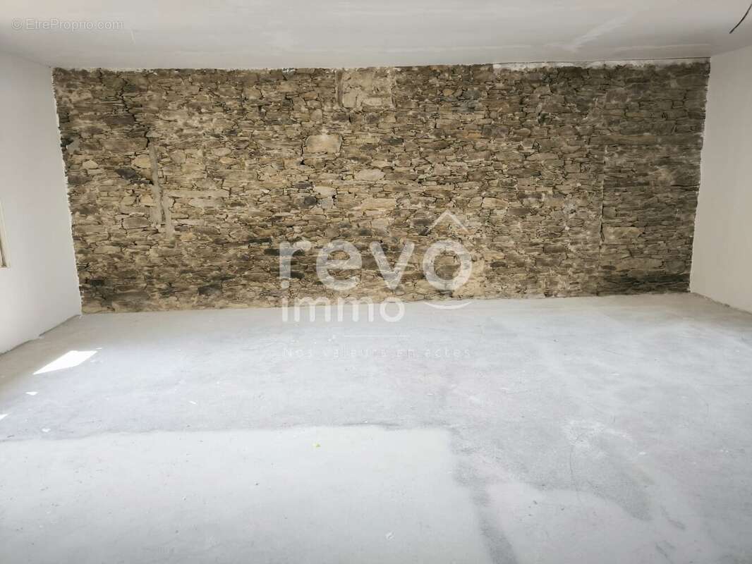 Maison à LA VARENNE