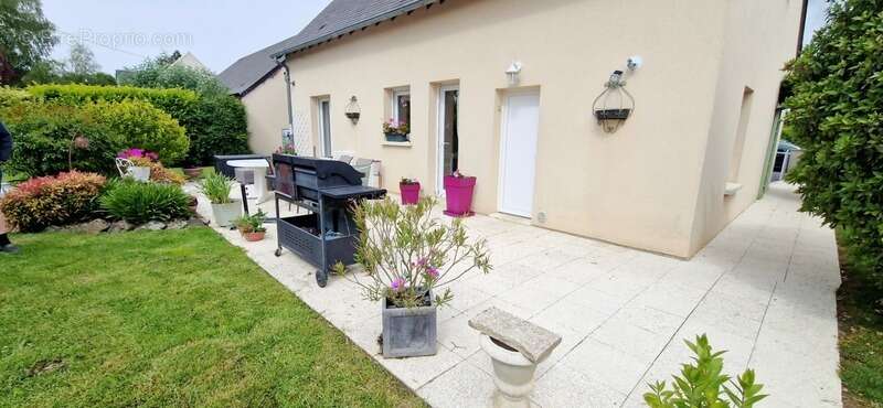 Maison à NOYERS-BOCAGE