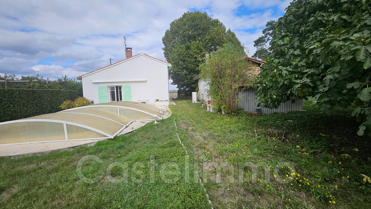 Maison à CASTELSARRASIN