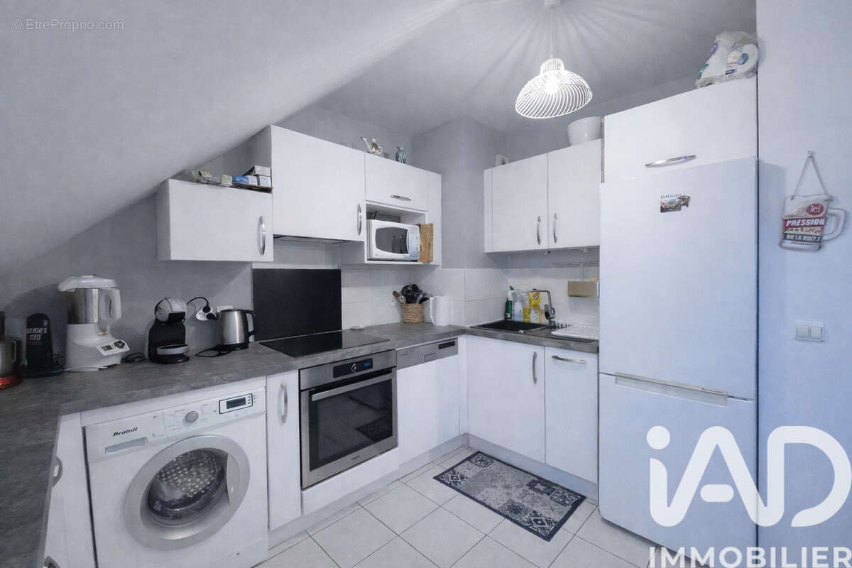 Photo 8 - Appartement à BAILLY-ROMAINVILLIERS