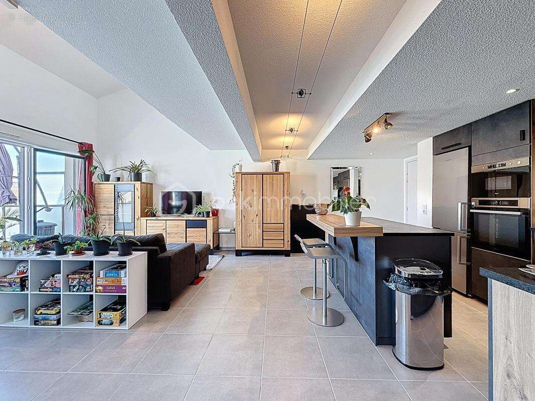 Appartement à SAINT-BRES