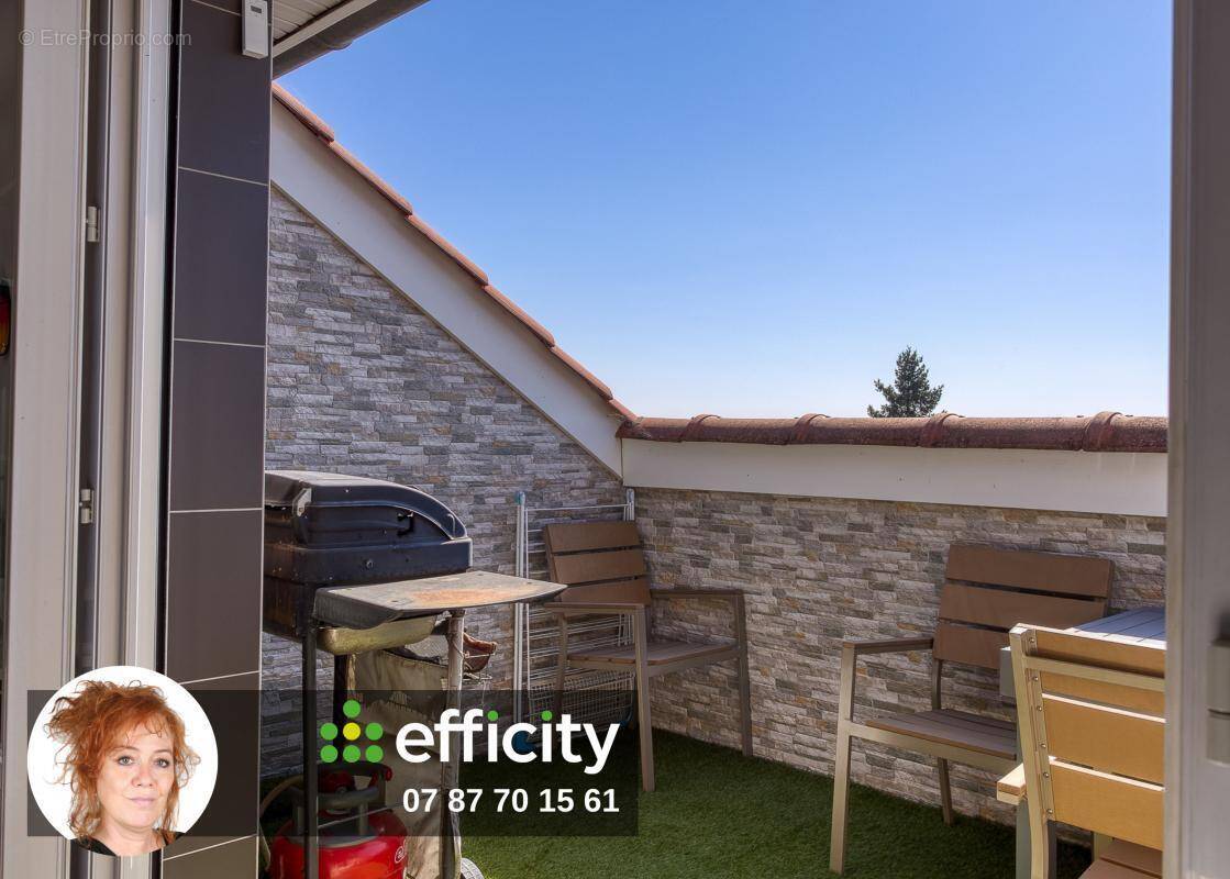 Appartement à PONT-DE-CHERUY