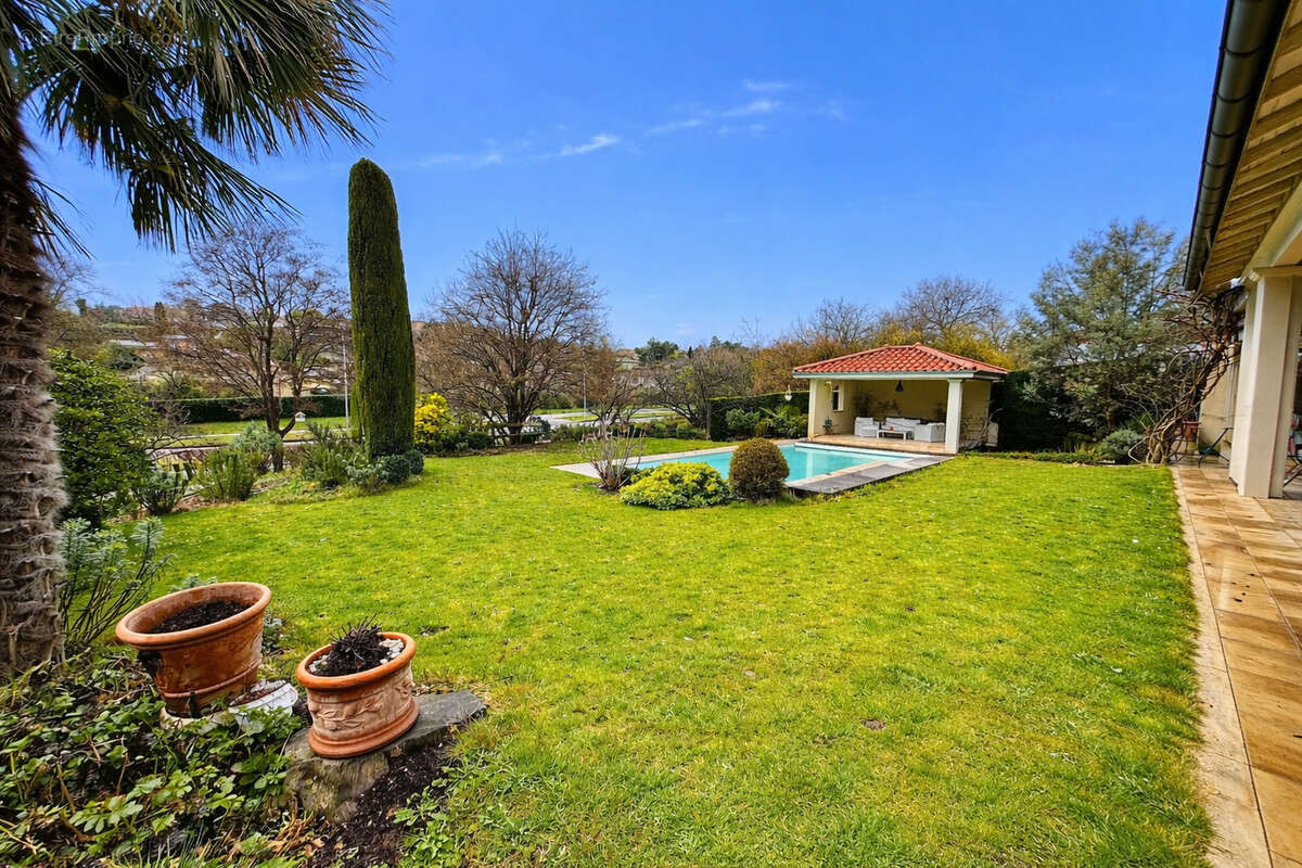 Maison à SAINTE-FOY-LES-LYON