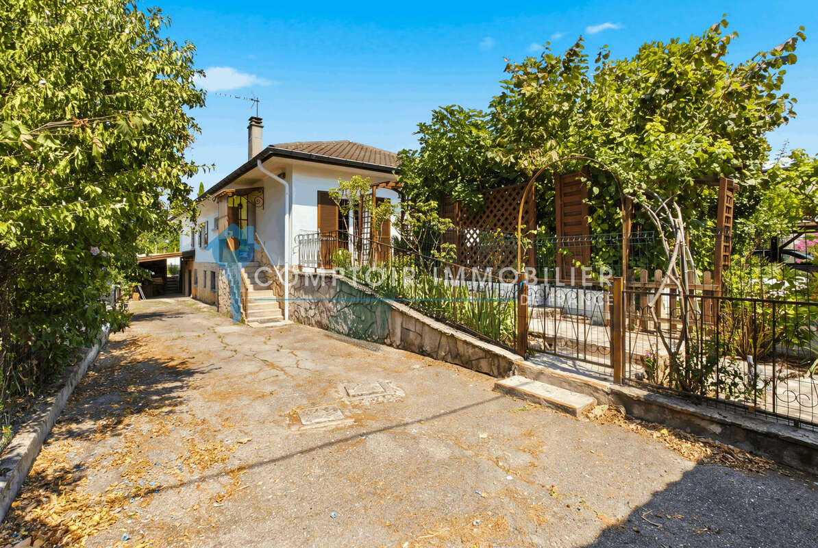Maison Plain-pied de 2 logements avec Piscine - photo 20