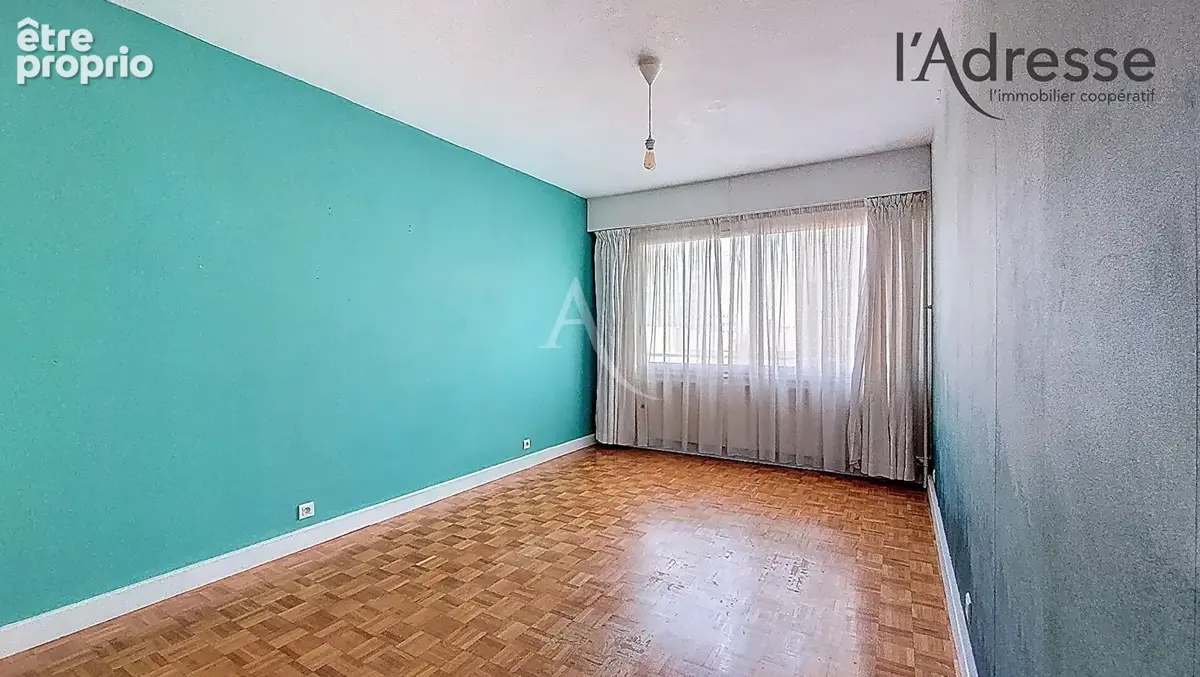 PUTEAUX/ Boieldieu - Appartement 5 pièces 121m² avec cave, parking boxé et balcon 8m² - photo 8
