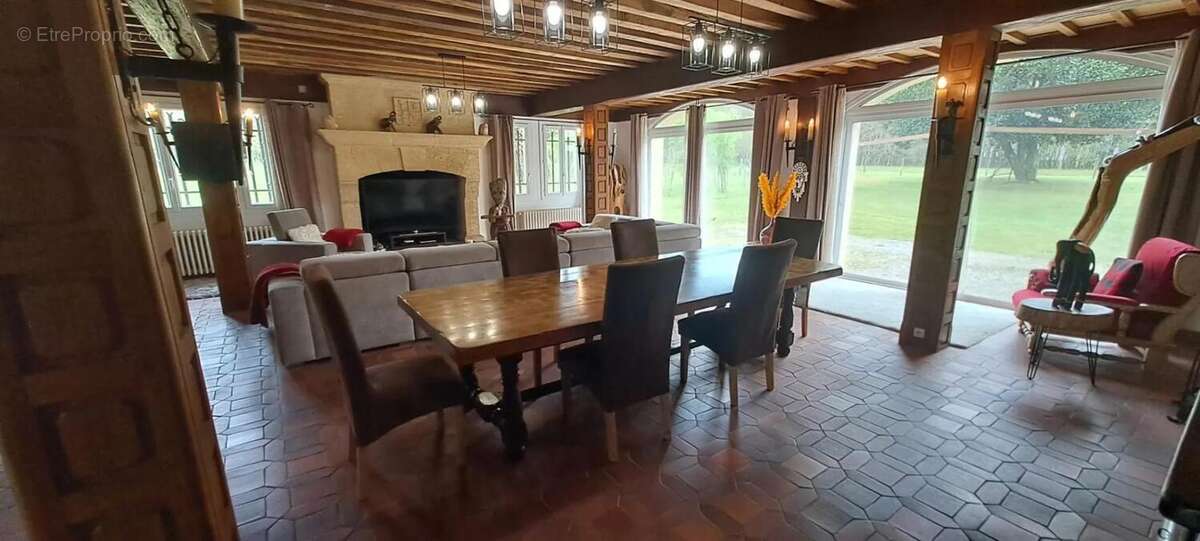 Maison à VILLENAVE