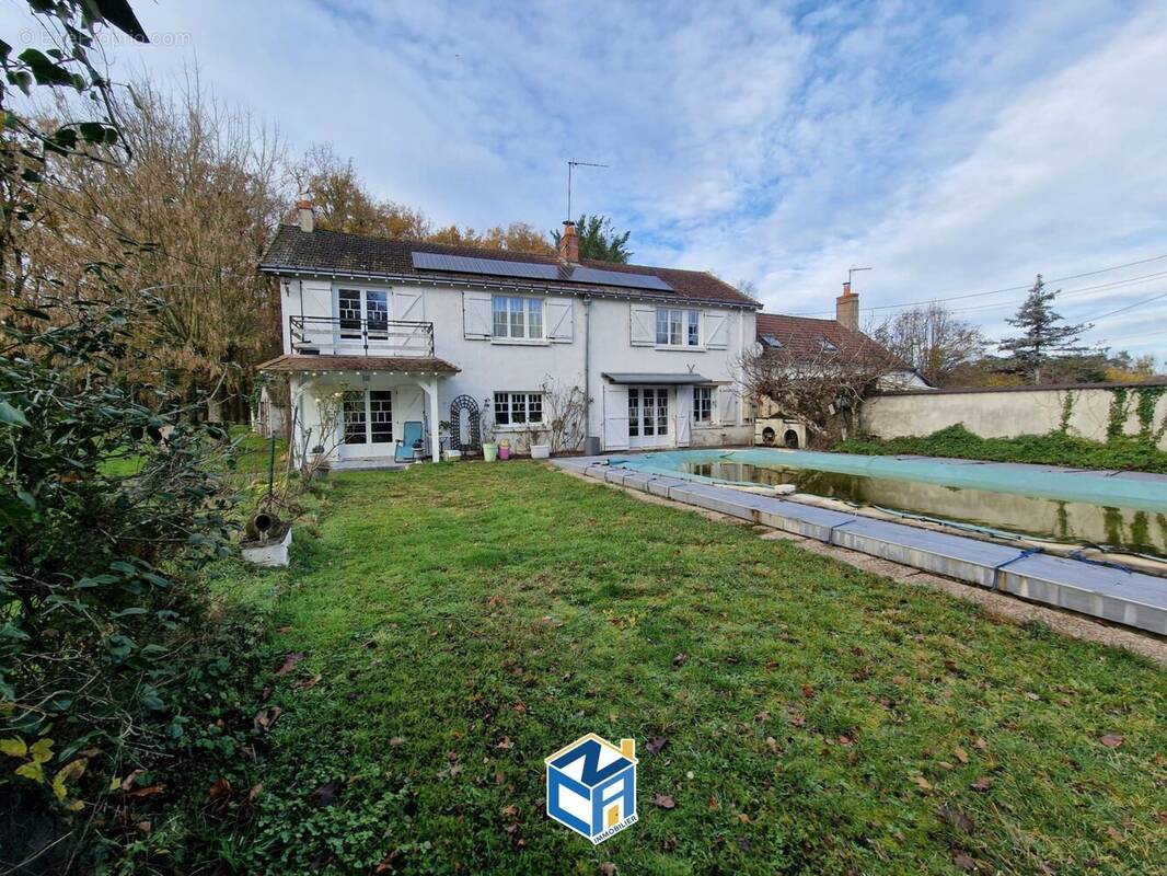 Maison à SAINT-BRANCHS