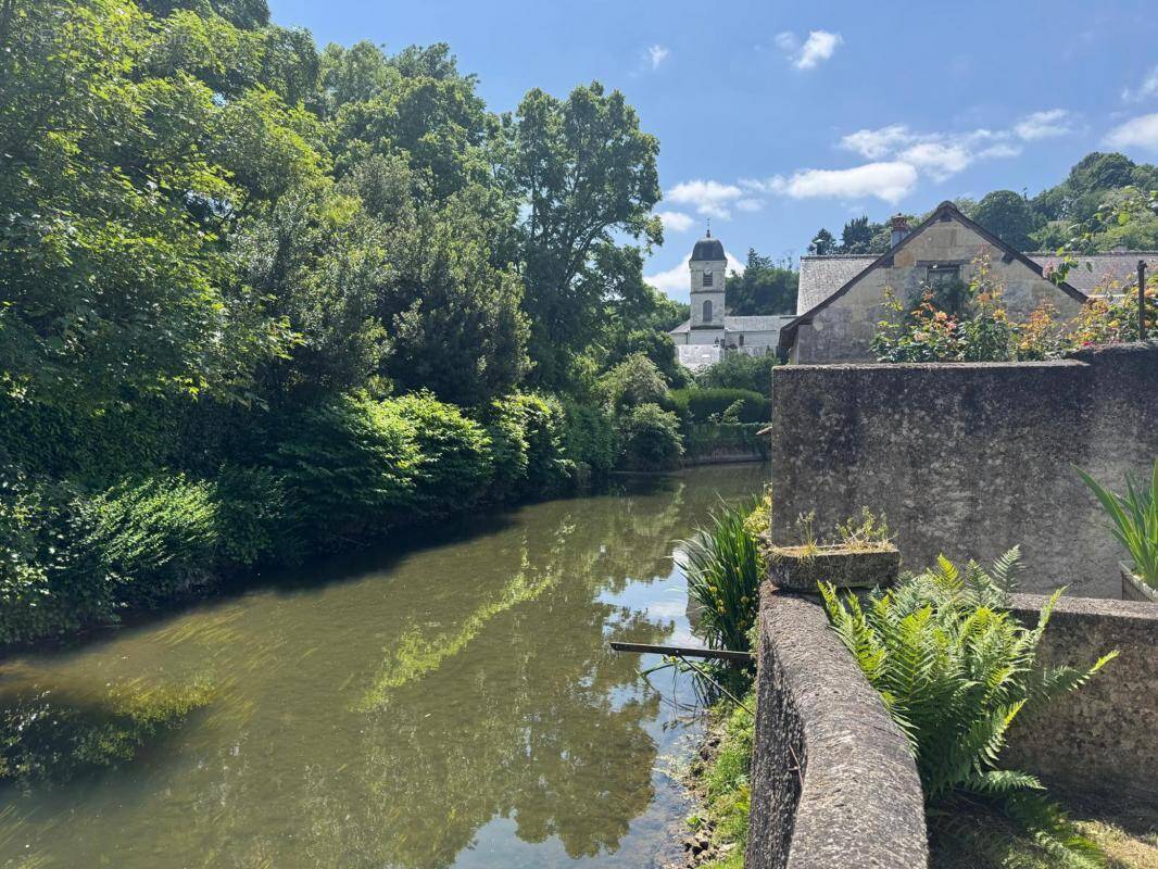 Maison à LA CHARTRE-SUR-LE-LOIR