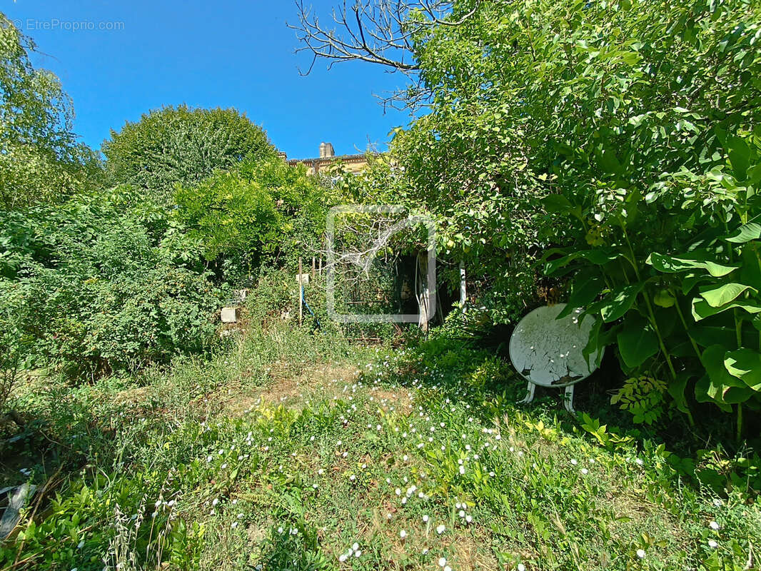 Maison de caractère 3 chambres avec jardin au cœur d'un village médiéval - photo 12