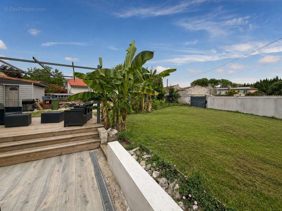 Maison 150 m² à Thenac  - photo 4