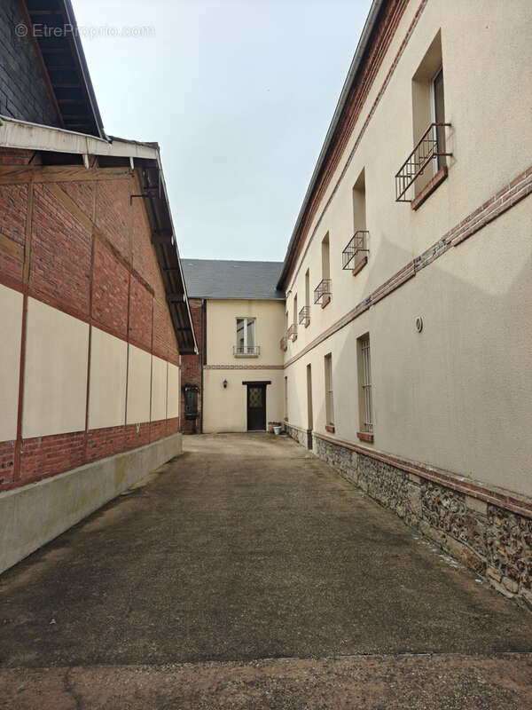 Maison à MONTREUIL-L'ARGILLE