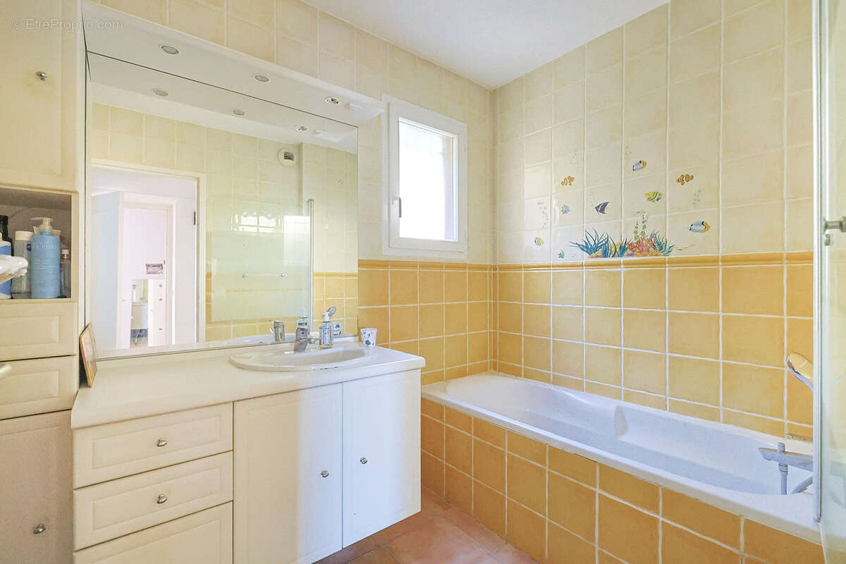 Appartement à HYERES