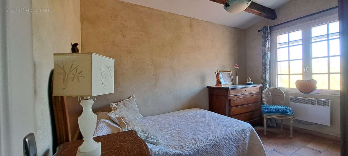Langlade, en vaunage, villa traditionnelle r+1 avec dependances - photo 19