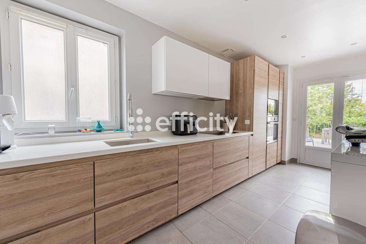 Maison à ABLON-SUR-SEINE