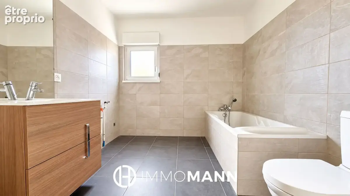 Duplex inversé avec jardin, terrasses, garage et parking - photo 24