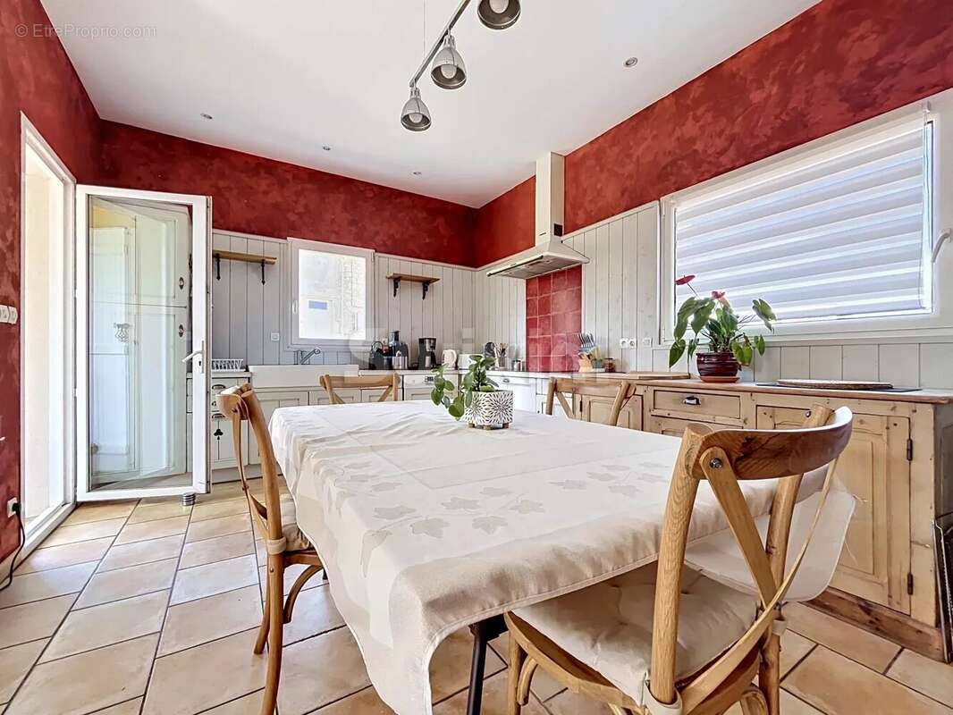 Maison à VILLEFRANCHE-SUR-SAONE
