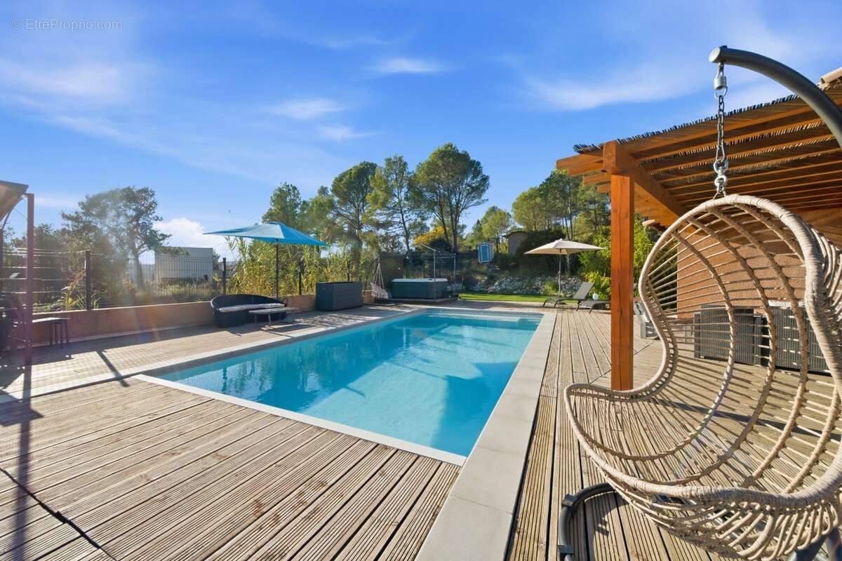 Une vue exceptionnelle, un environnement préservé, une maison pensée pour profiter pleinement de chaque instant - photo 7