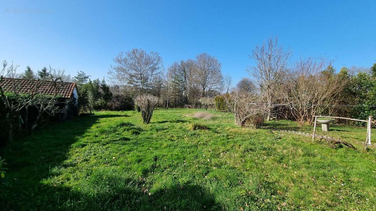 20260226152143 - Maison à NONTRON