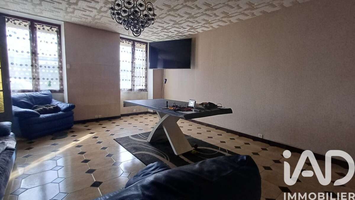 Photo 6 - Maison à MEHUN-SUR-YEVRE