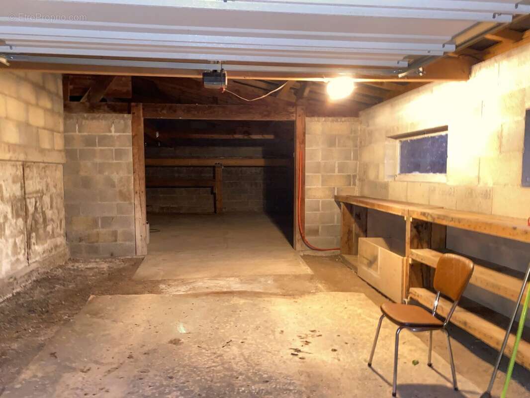 Maison à CHATEAUNEUF-LA-FORET