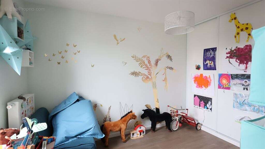 Appartement à ISSY-LES-MOULINEAUX