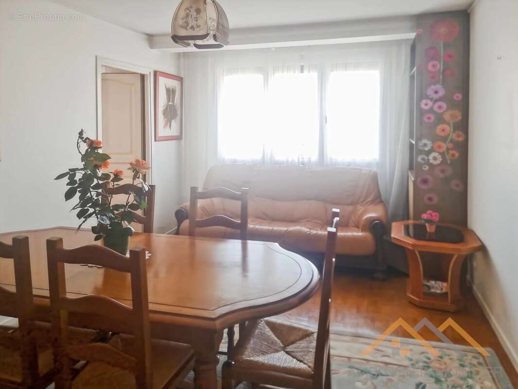 Appartement à LE KREMLIN-BICETRE