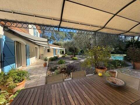 Maison à PUGET-SUR-ARGENS